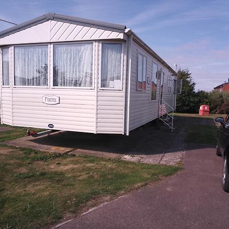 Cozy Camber Caravan 3 Bedroom Retreat With Decking Rye Extérieur photo