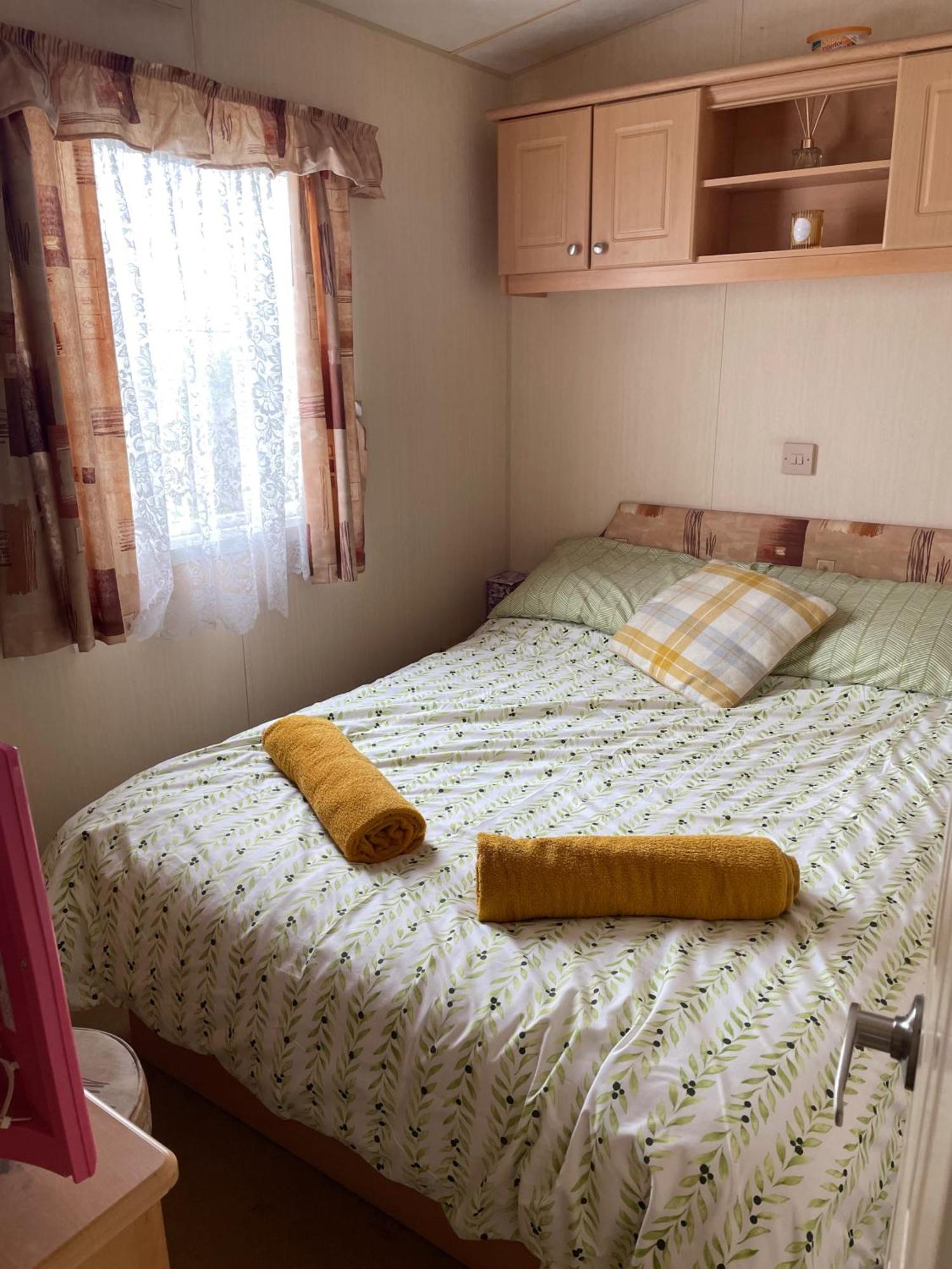 Cozy Camber Caravan 3 Bedroom Retreat With Decking Rye Extérieur photo